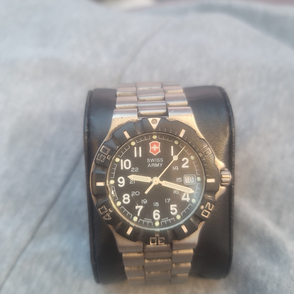 Watch - image 1